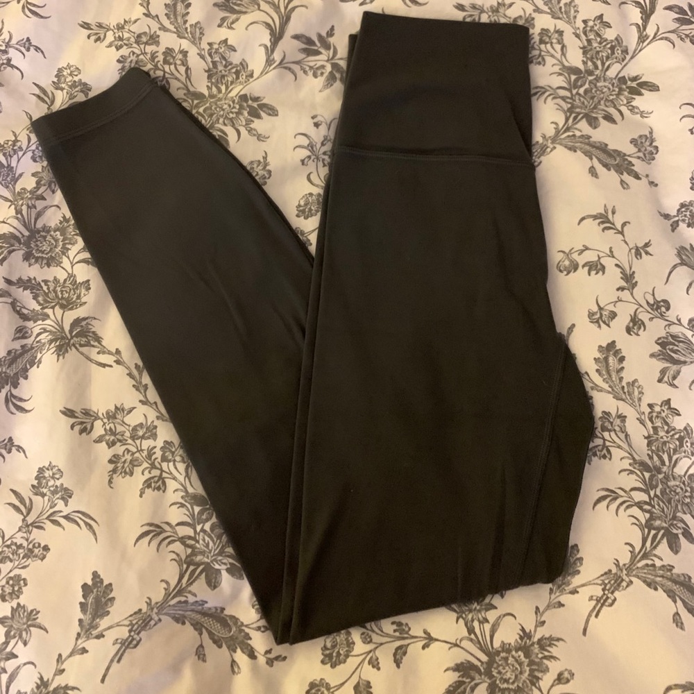 Lulu lemon graphite grey 25” aligns